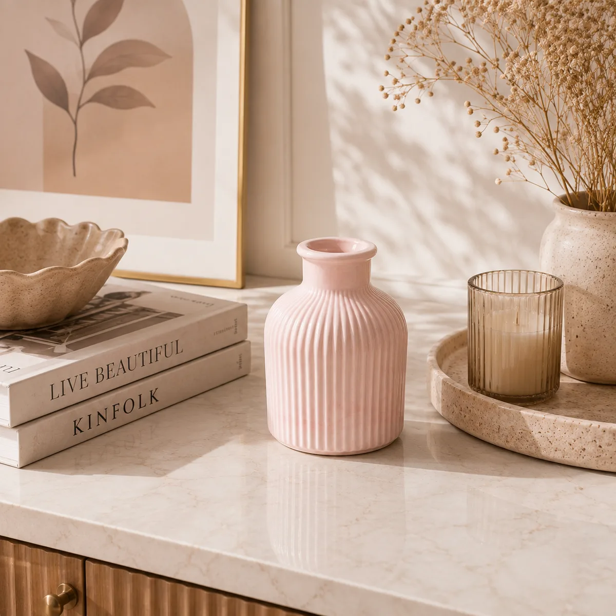 the pink vase